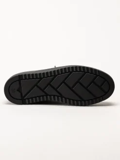 Marco Tozzi - Svarta sneakers i syntetlack med gulddetaljer