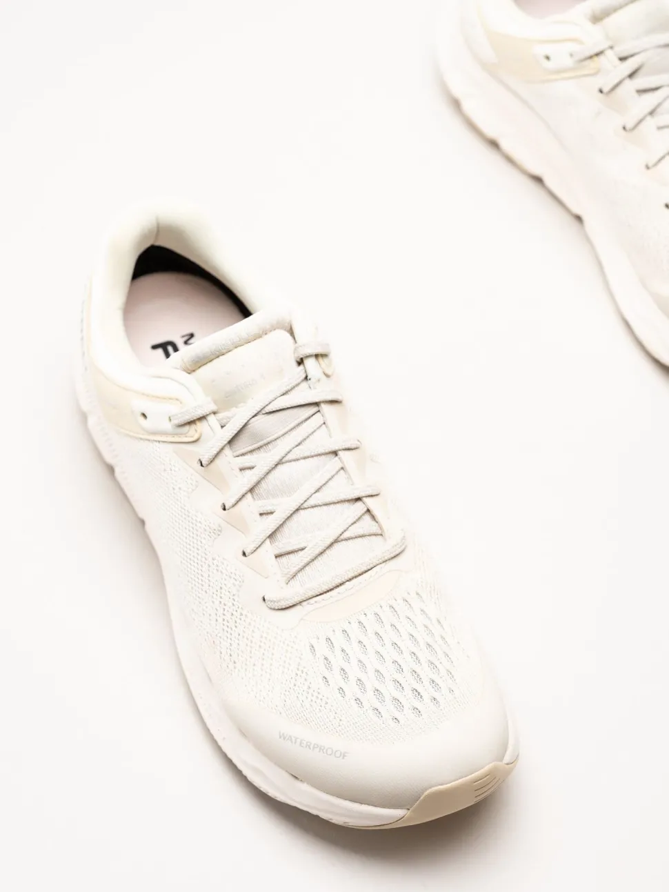 Merrell - Antora - Off white sportiga sneakers