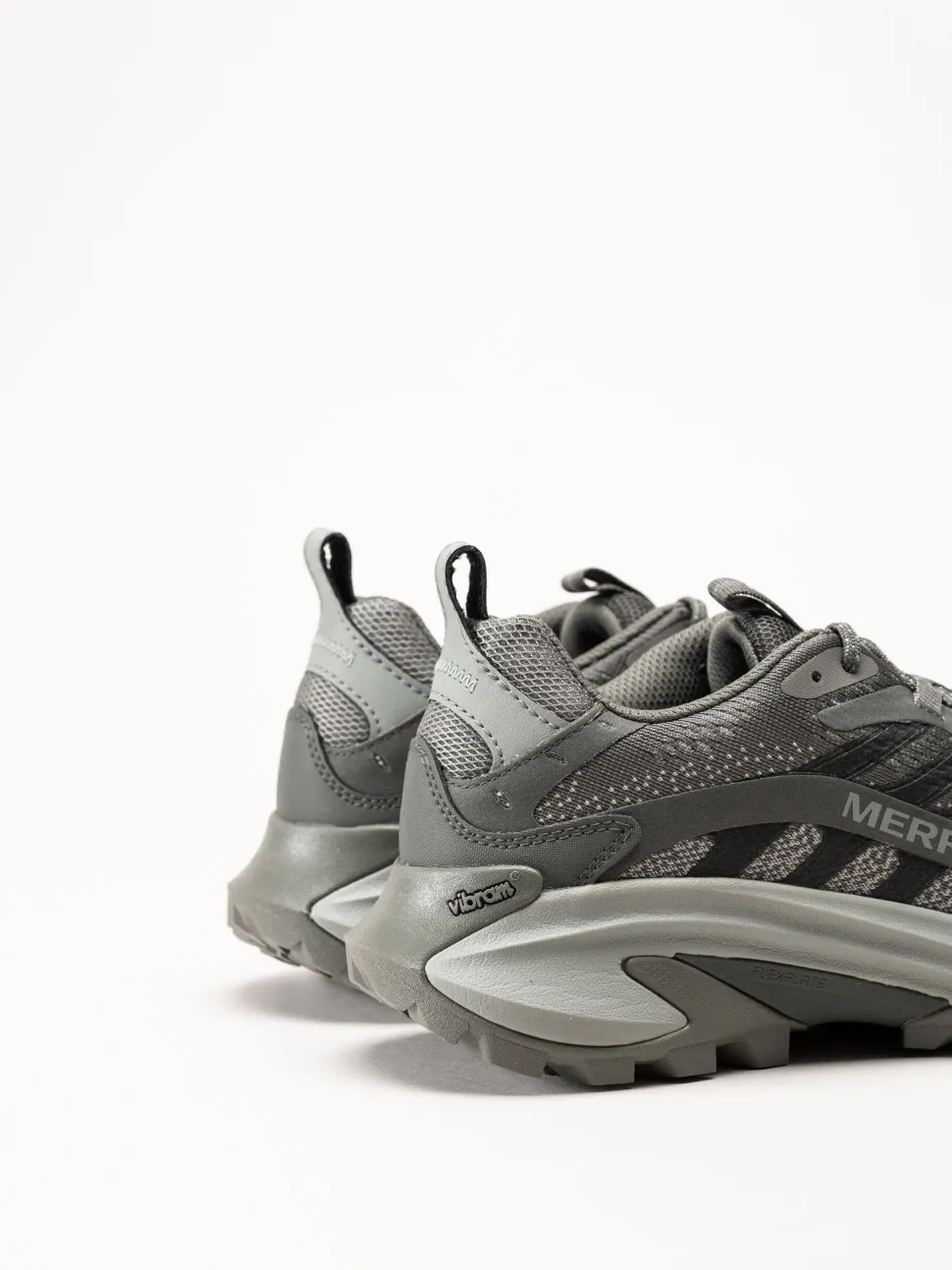 Merrell - Moab Speed 2 - Mörkgrå sneakers i mesh