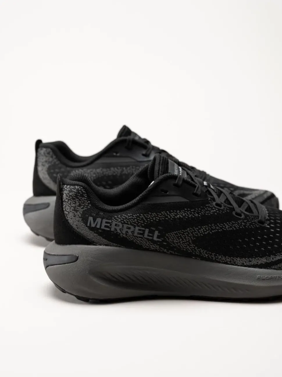 Merrell - MORPHLITE - Svarta löparskor i textil