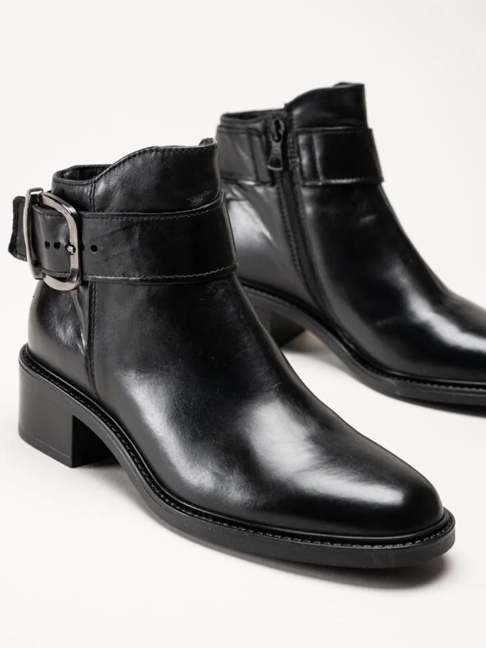 Mjus - Cortina - Svarta booties i skinn