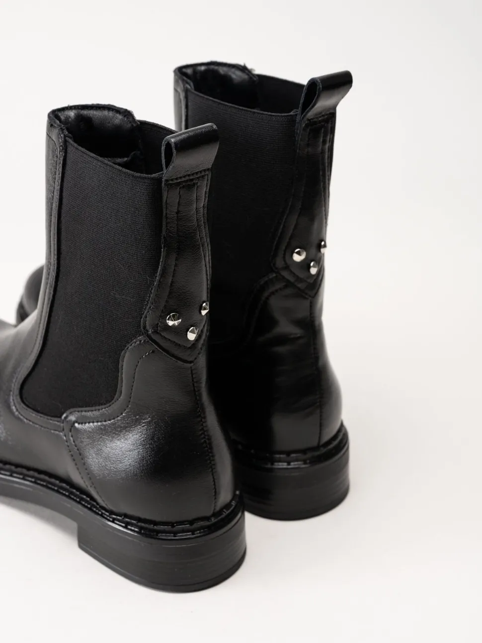 Mjus - Dekster - Svarta chelsea boots i skinn