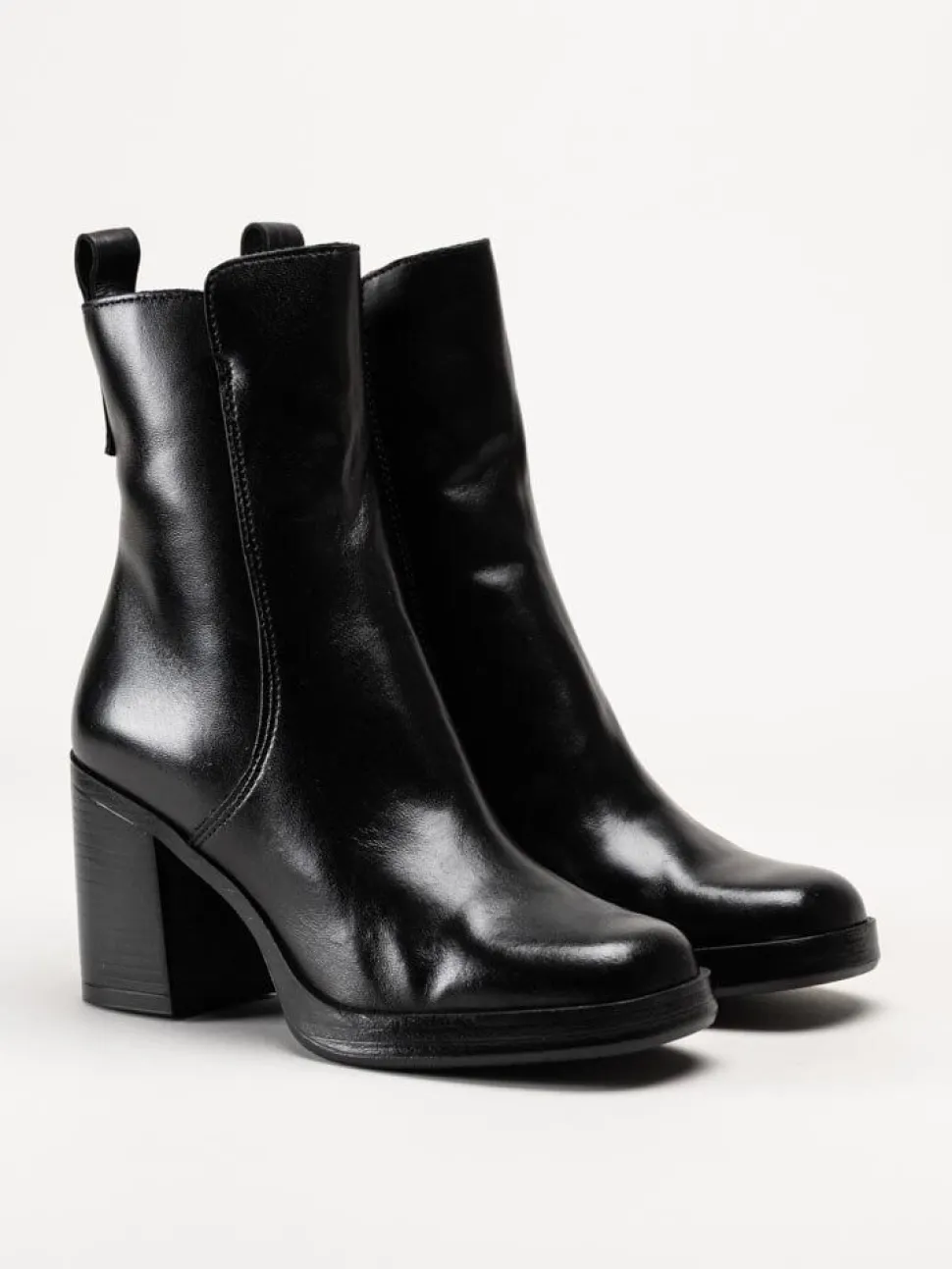 Mjus - Micaela - Svarta boots i skinn