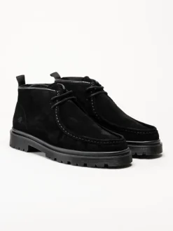 Playboy Footwear - Cowen - Svarta kängor i mocka