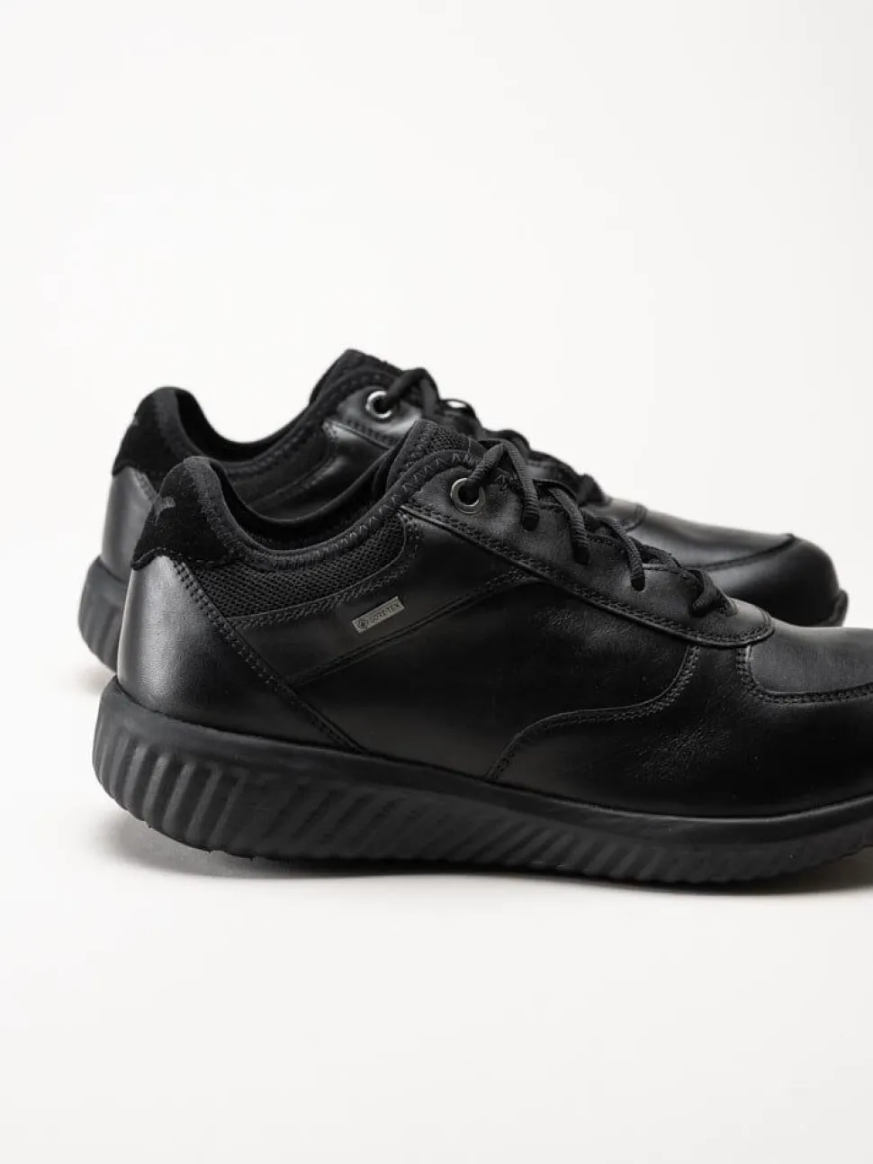 PoleCat - Credo Ottawa GTX - Svarta sneakers med Gore-Tex