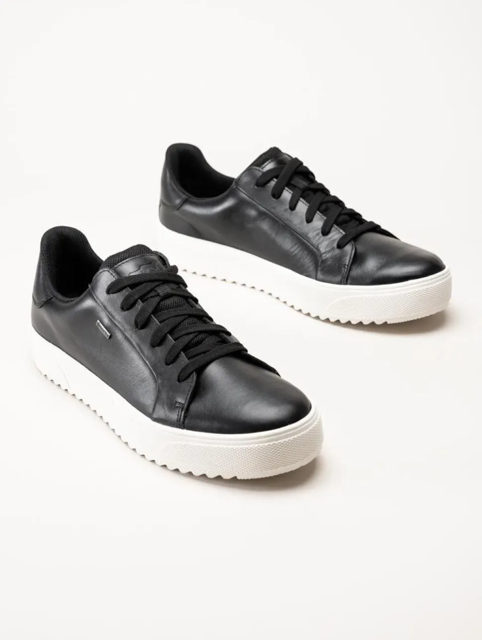 PoleCat - Rex Turin GTX - Svarta skinnsneakers med Gore-Tex