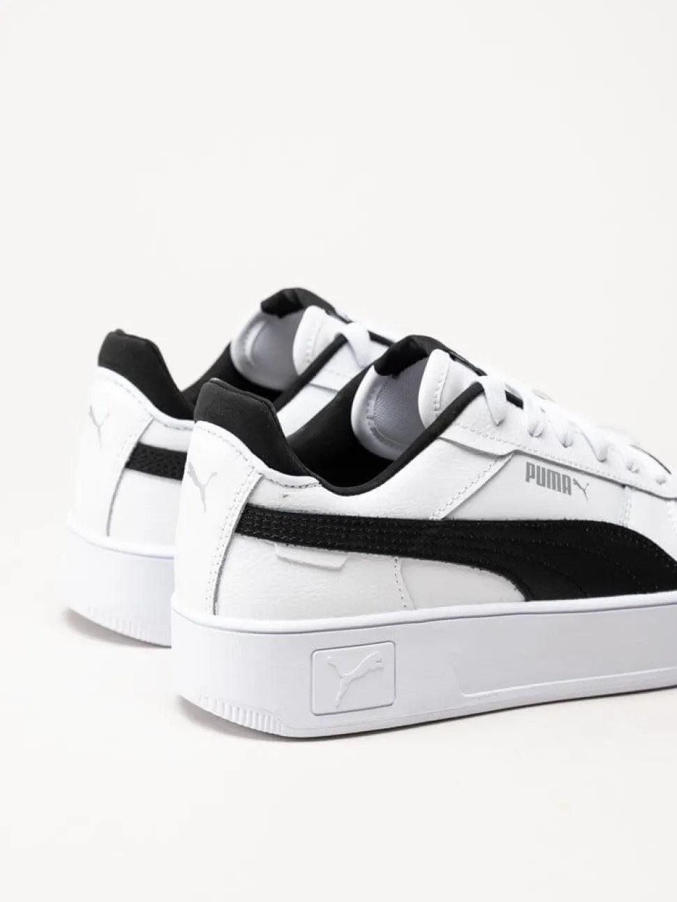 Puma - Carina Street - Vita sneakers i skinn