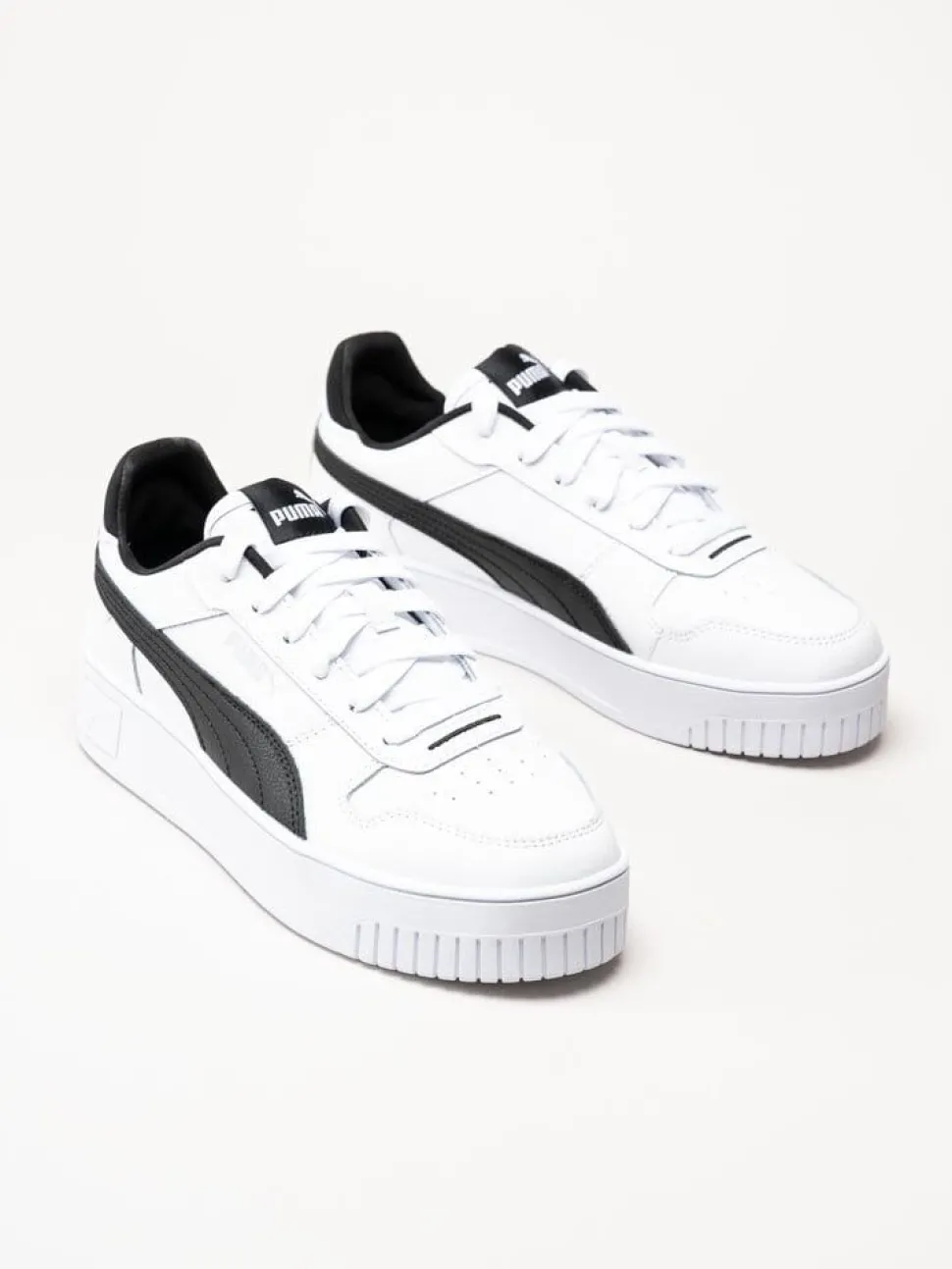 Puma - Carina Street - Vita sneakers i skinn