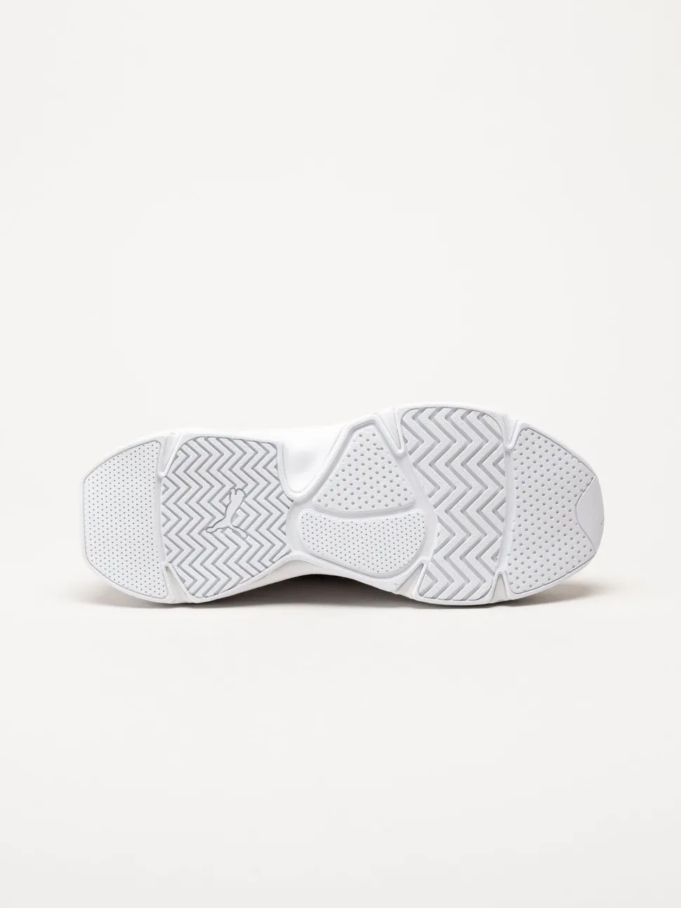 Puma - Cassia 2.0 - Vita sneakers i skinnimitation