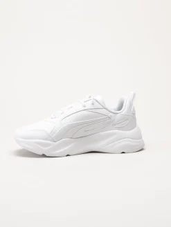 Puma - Cassia 2.0 - Vita sneakers i skinnimitation