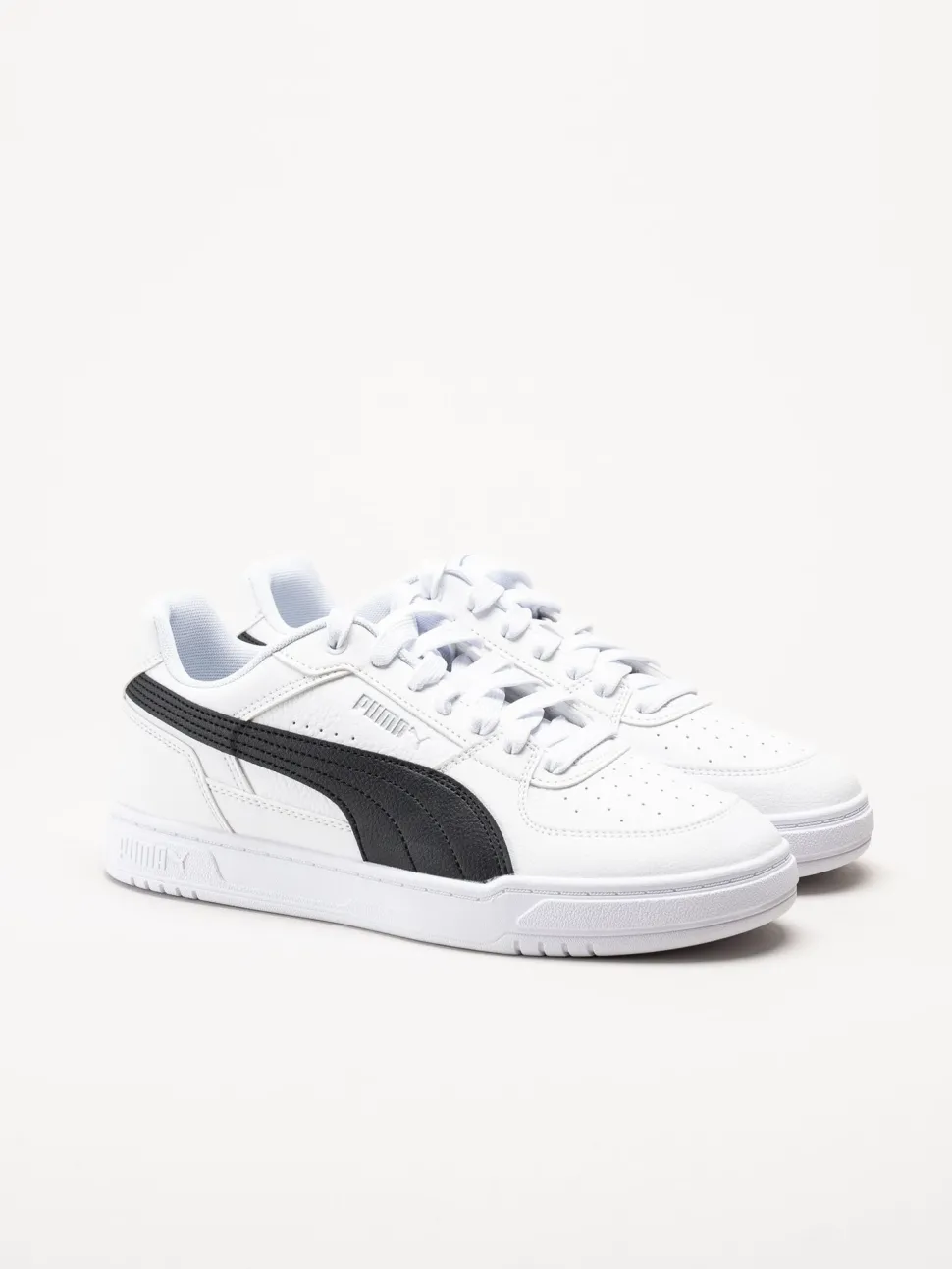Puma - Caven III - Vita sneakers i skinnimitation