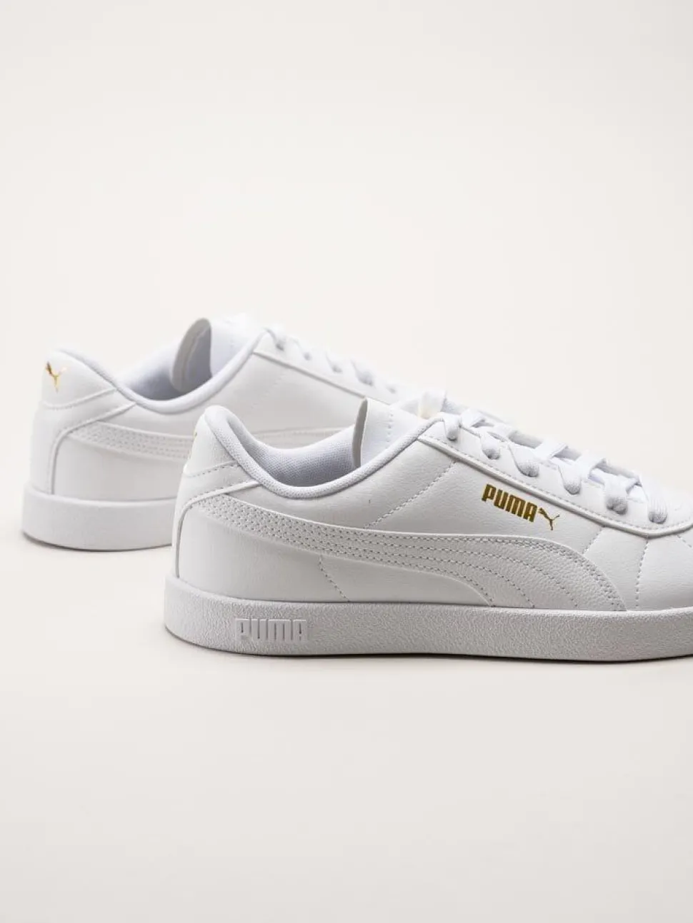 Puma - Club II SL - Vita sneakers i skinnimitation