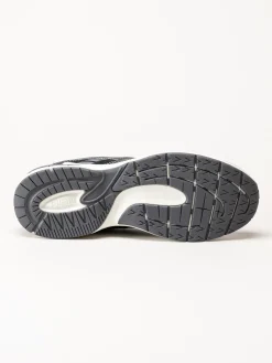 Puma - Milenio Tech 2000 - Svarta sneakers