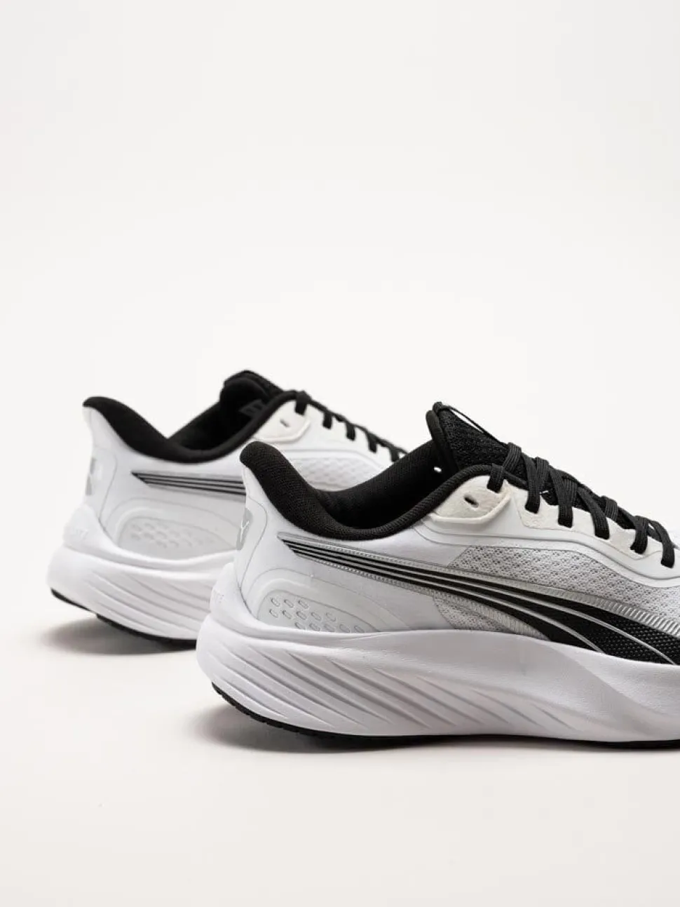 Puma - Pounce Lite - Vita löparskor i textil