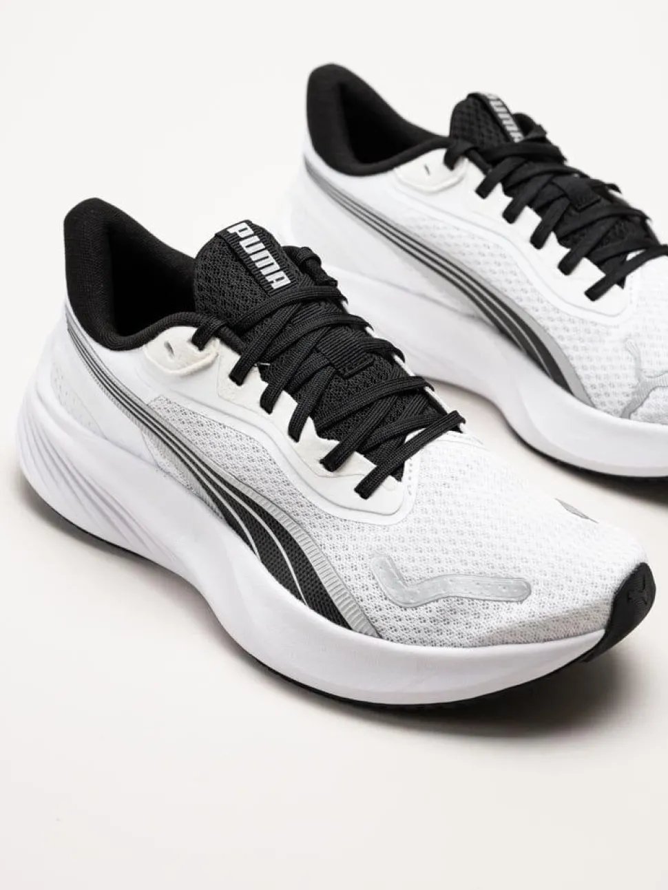 Puma - Pounce Lite - Vita löparskor i textil