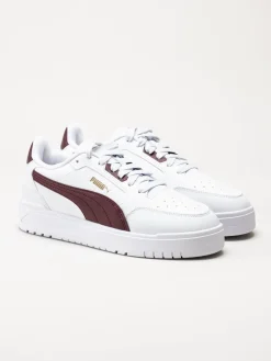 Puma - Shuffle Downtown - Vita sneakers med vinröda partier