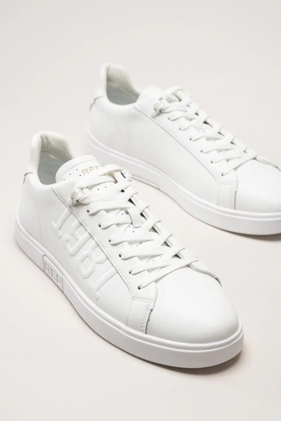Replay - Polys M 1981 2 - Vita minimalistiska sneakers i skinn