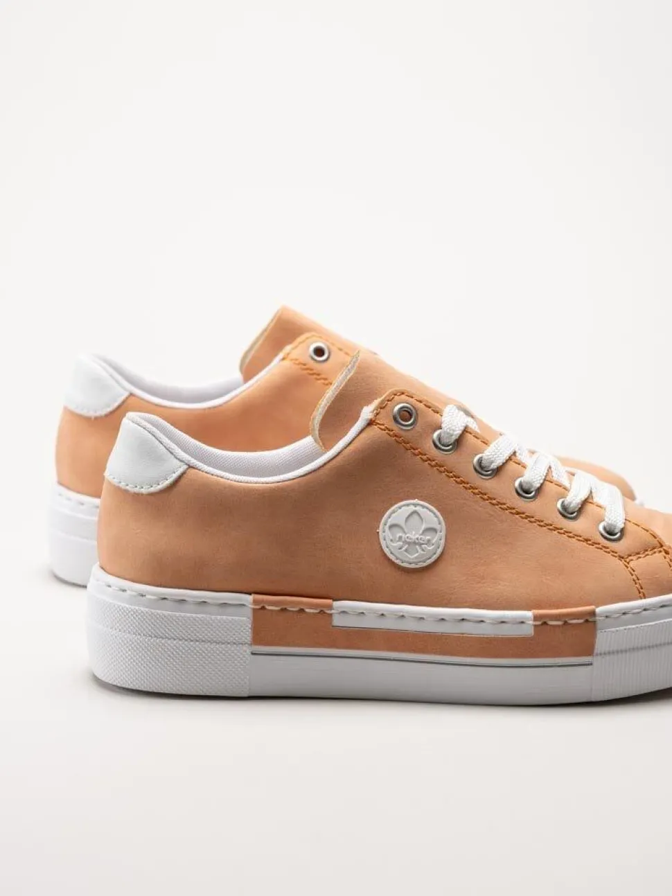 Rieker - Aprikosfärgade sneakers