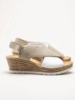 Rieker - Beige och vita kilklackade sandaletter