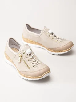 Rieker - Beige slip on skor i mocka