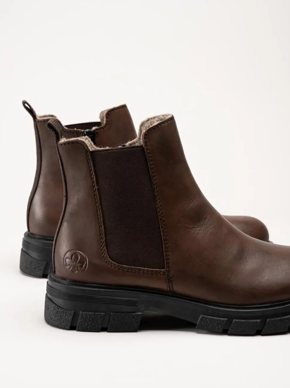 Rieker - Bruna grova chelsea boots i skinn