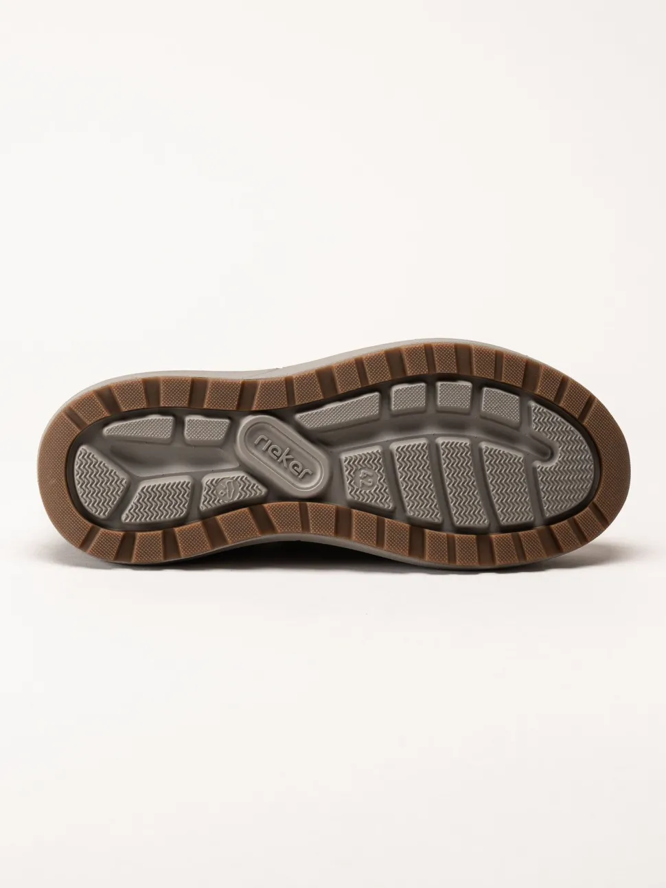 Rieker - Bruna slip on promenadskor i oljad nubuck