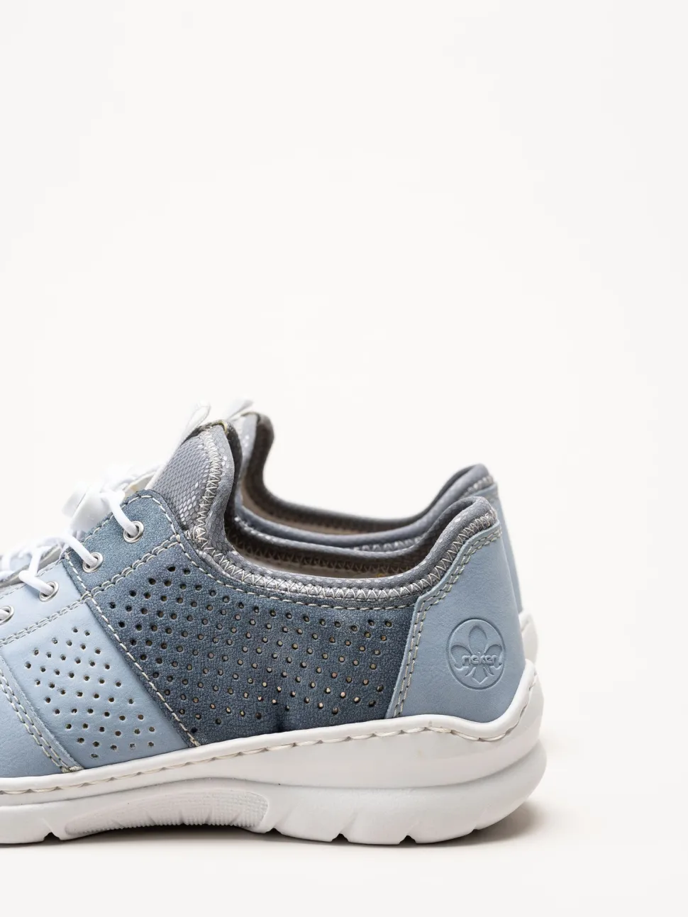 Rieker - Ljusblå slip on skor