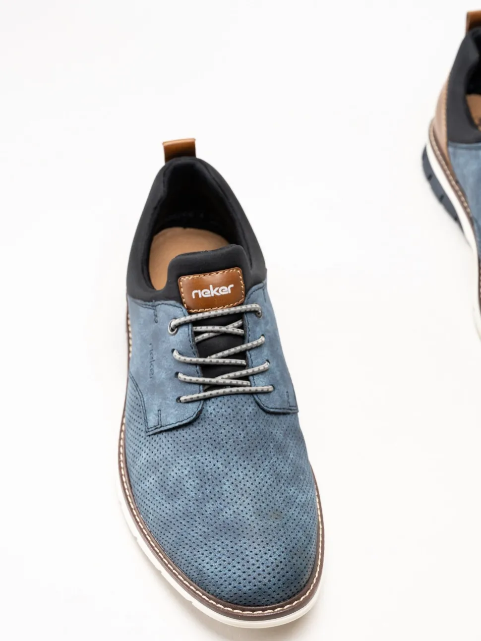 Rieker - Ljusblå slip on sneakers