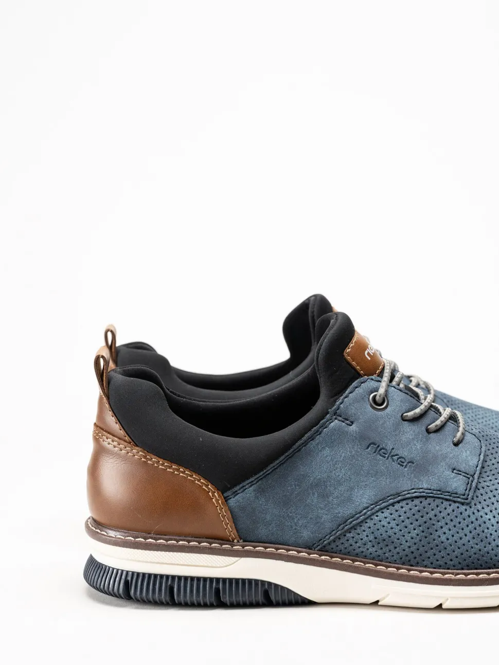 Rieker - Ljusblå slip on sneakers