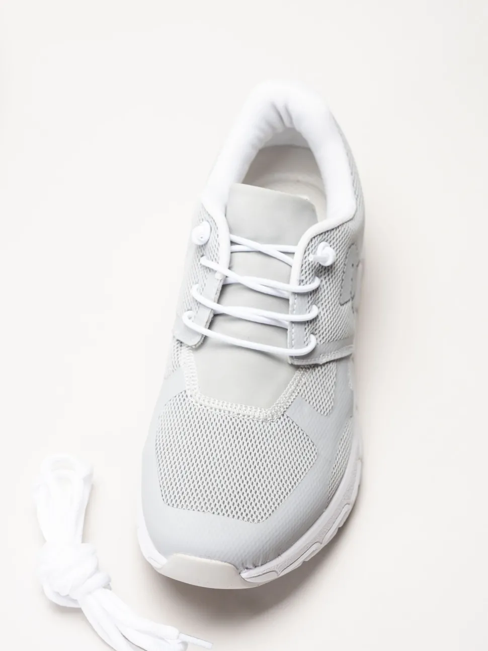 Rieker - Ljusgrå sneakers i mesh