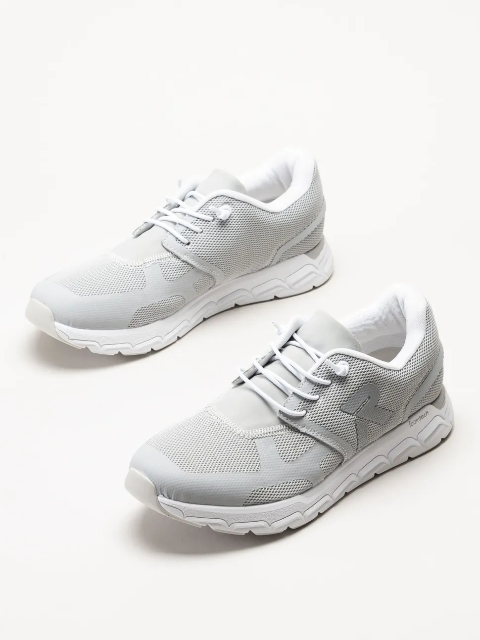 Rieker - Ljusgrå sneakers i mesh