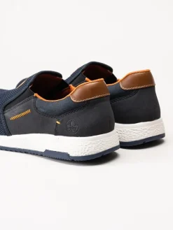 Rieker - Mörkblå slip on skor i stickad mesh
