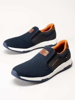 Rieker - Mörkblå slip on skor i stickad mesh