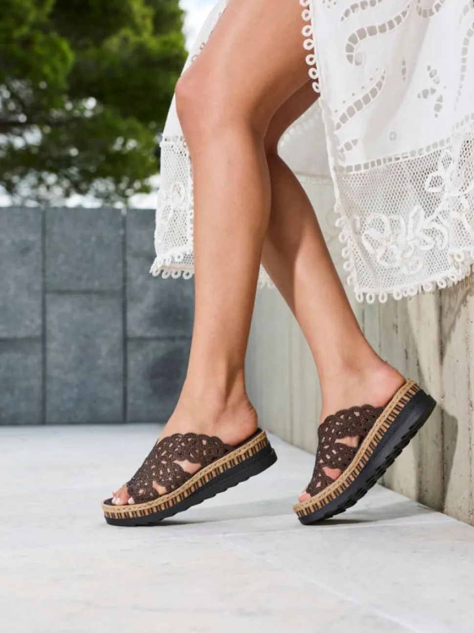 Rieker - Mörkbruna slip in sandaletter