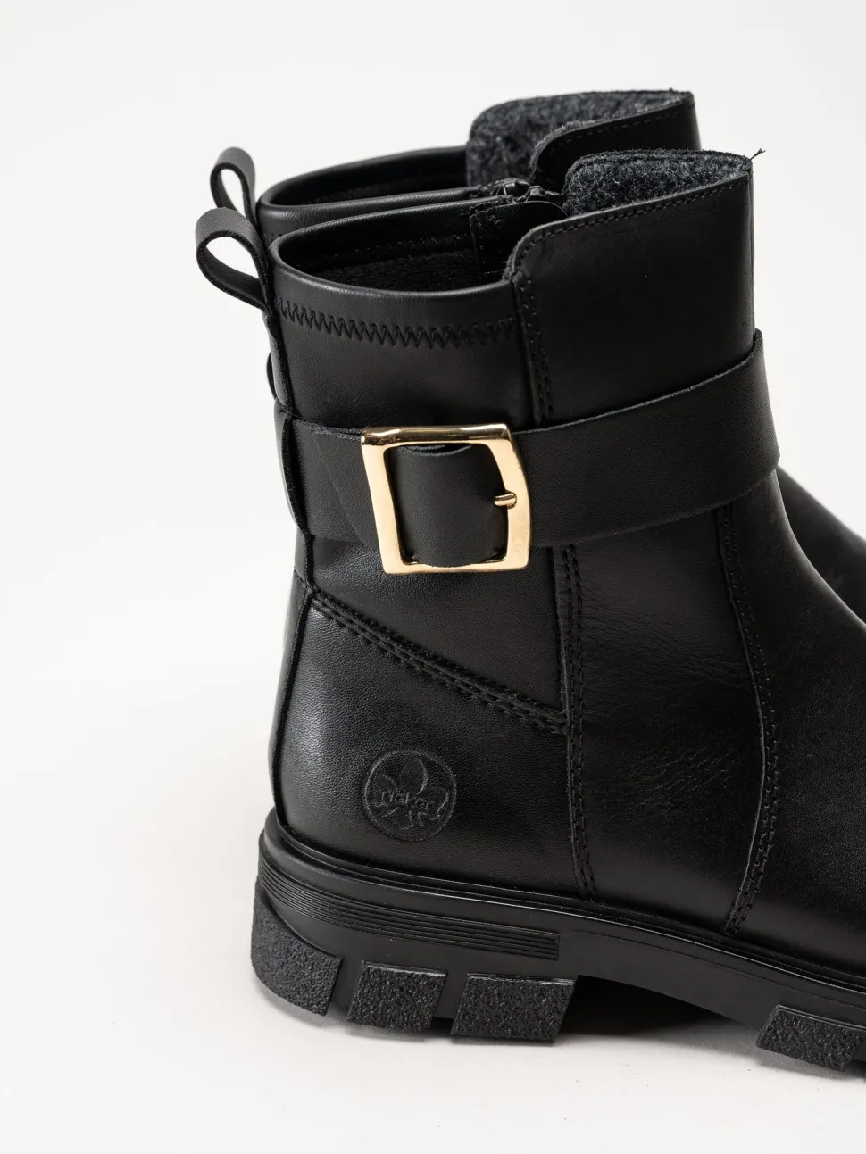 Rieker - Svarta boots i skinn