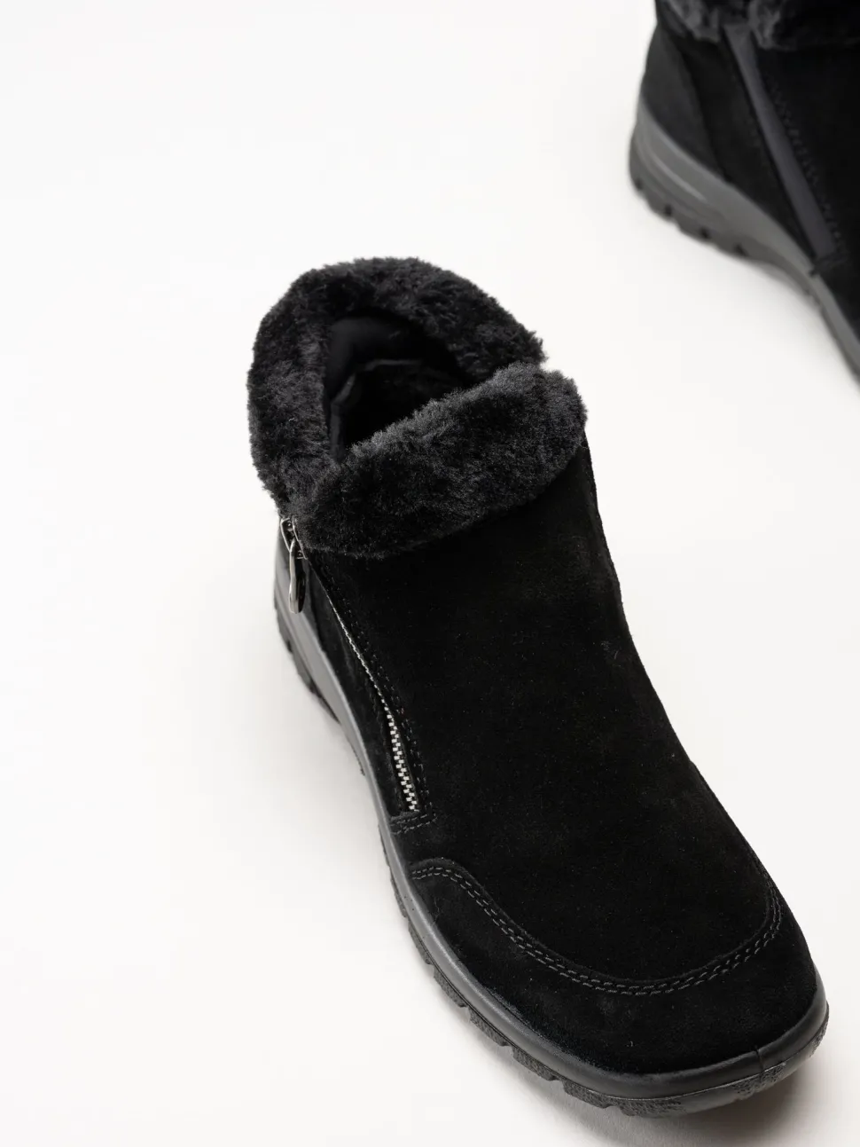 Rieker - Svarta fodrade boots i mocka