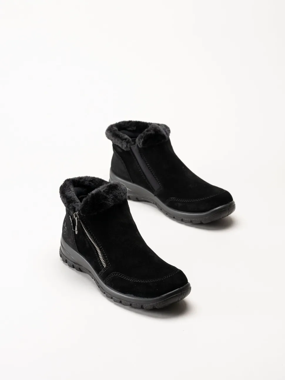 Rieker - Svarta fodrade boots i mocka