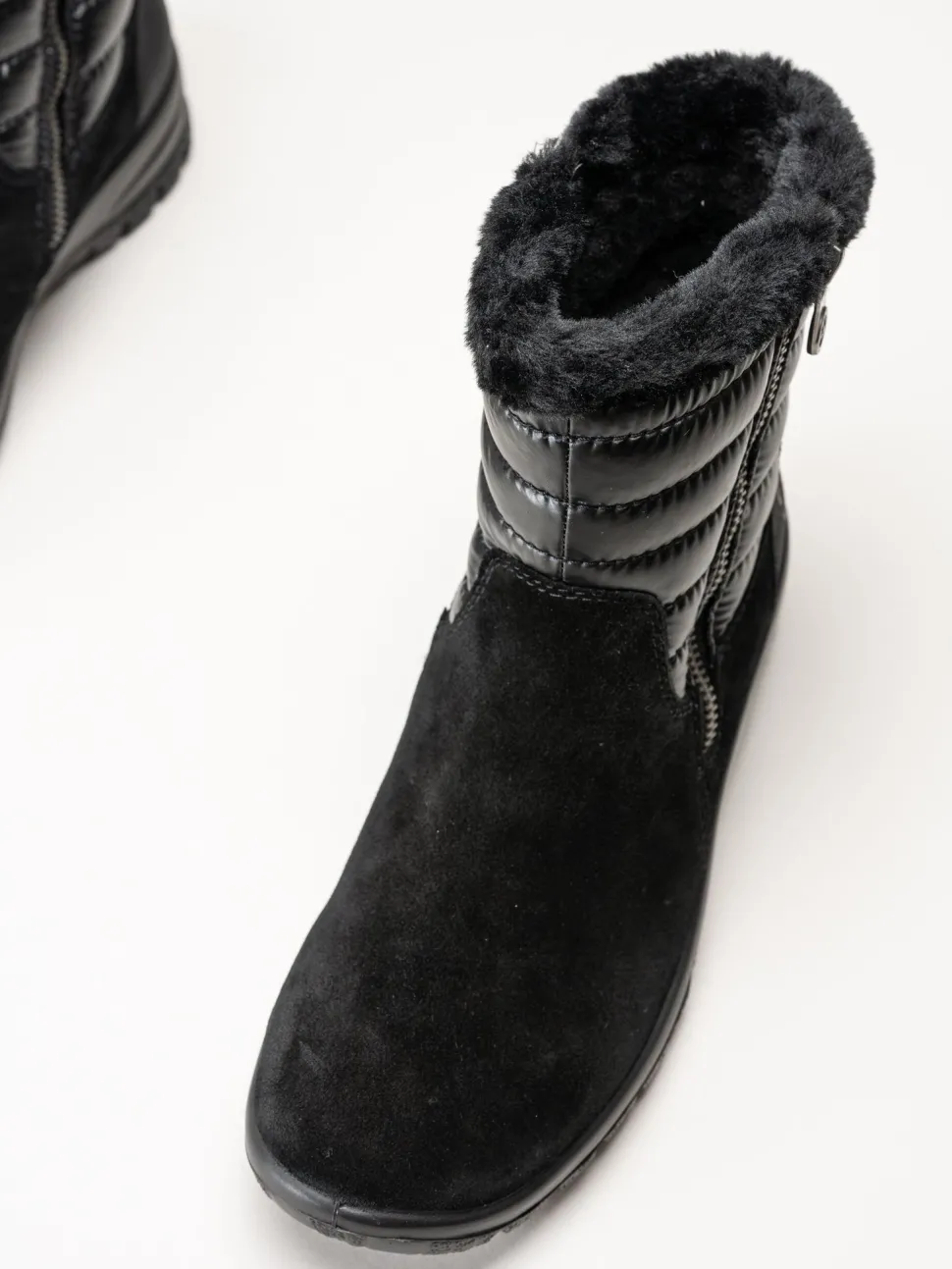 Rieker - Svarta fodrade boots i mocka