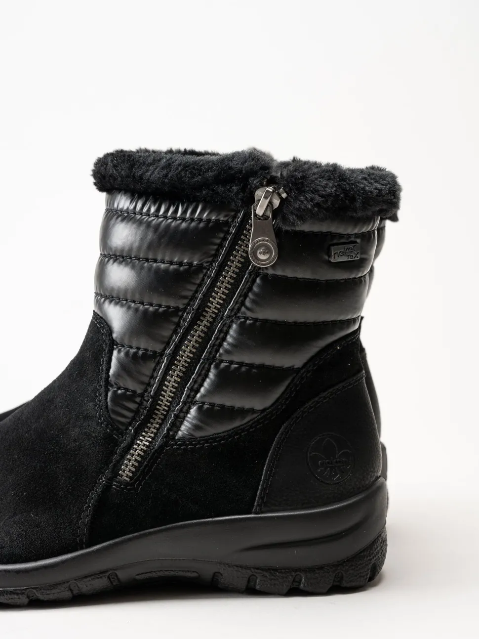 Rieker - Svarta fodrade boots i mocka