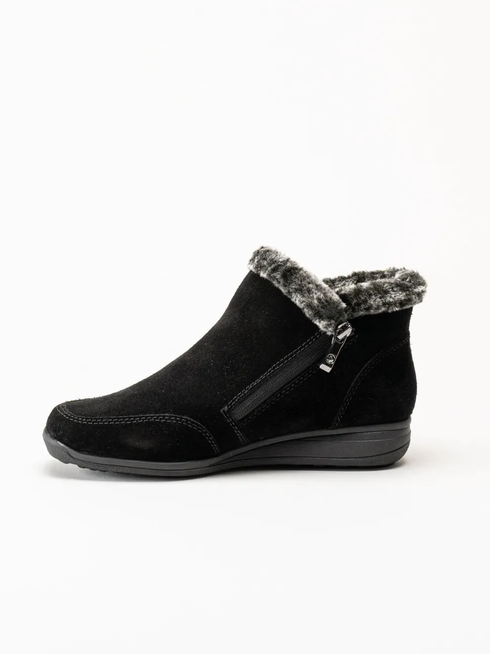 Rieker - Svarta fodrade boots i mocka