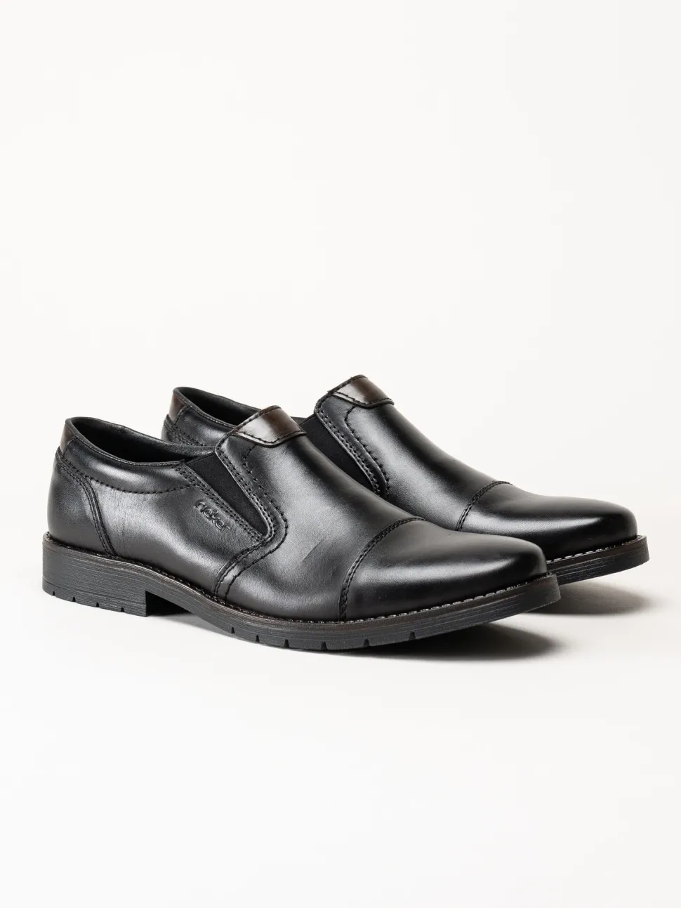 Rieker - Svarta loafers