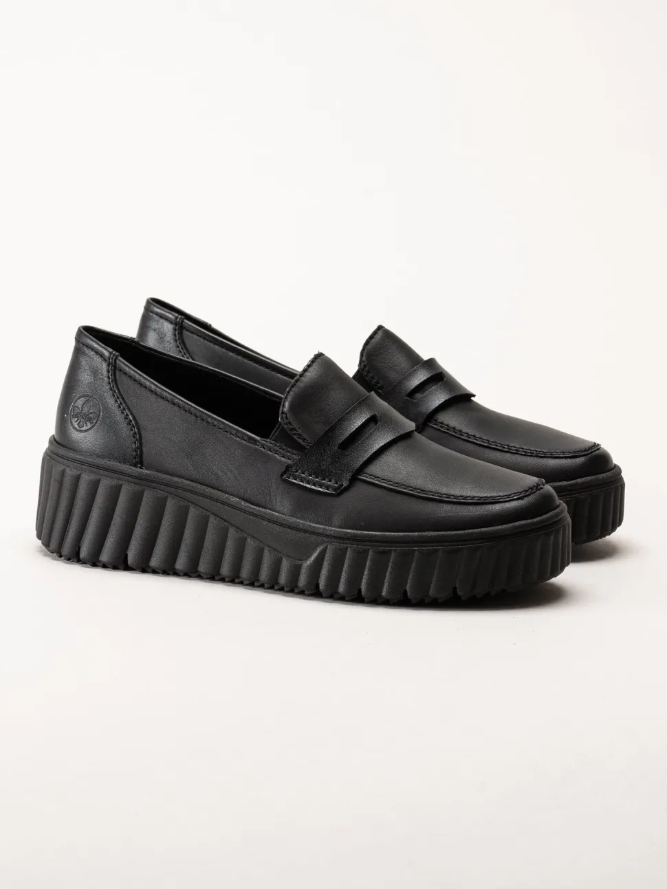 Rieker - Svarta loafers i skinn