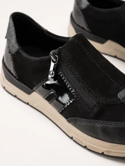 Rieker - Svarta promenadsneakers i nubuck och skinn