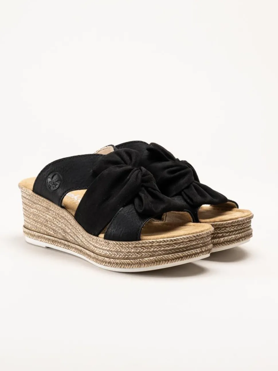 Rieker - Svarta sandaletter med kilklack