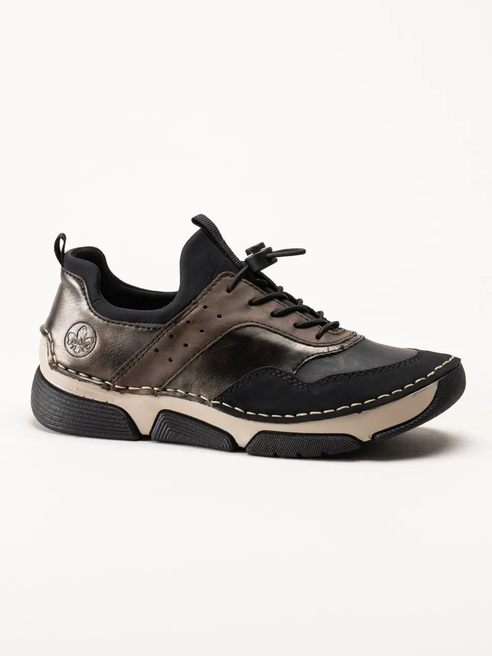 Rieker - Svarta slip on promenadskor