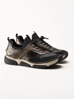 Rieker - Svarta slip on promenadskor