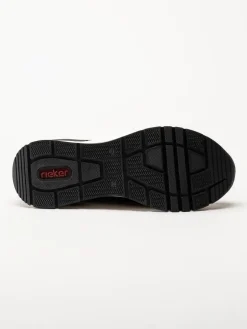 Rieker - Svarta slip on sneakers