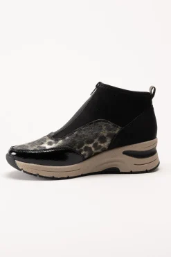 Rieker - Svarta sneakerboots med kilklack