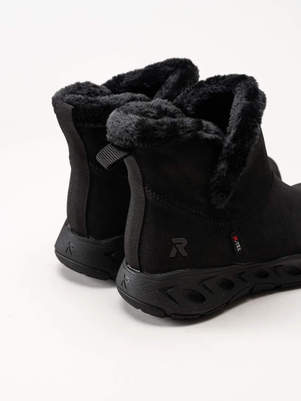 Rieker - Svarta varmfodrade boots