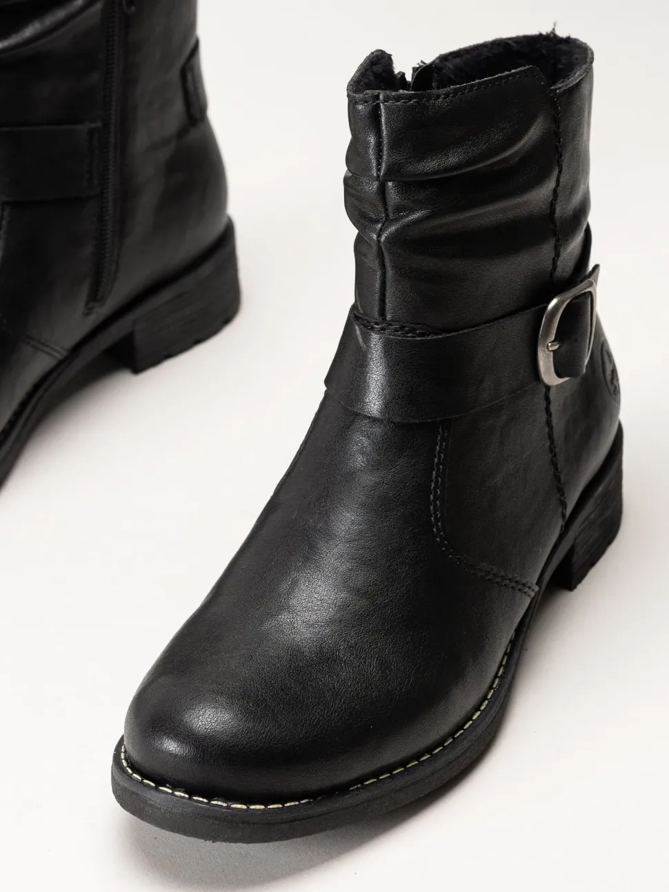 Rieker - Svarta varmfodrade boots
